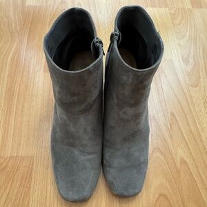 Bella Vita Gray Suede Ankle Boots